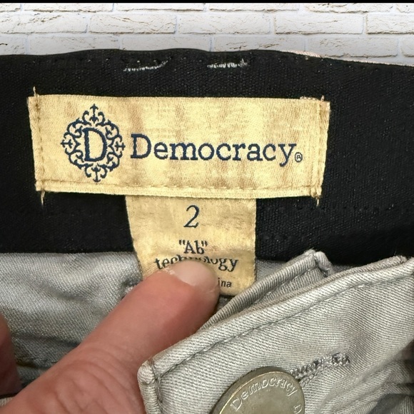 Democracy Skinny "Ab" Technology Women's size 2 Greyish Tan Denim Jeans - Picture 3 of 3